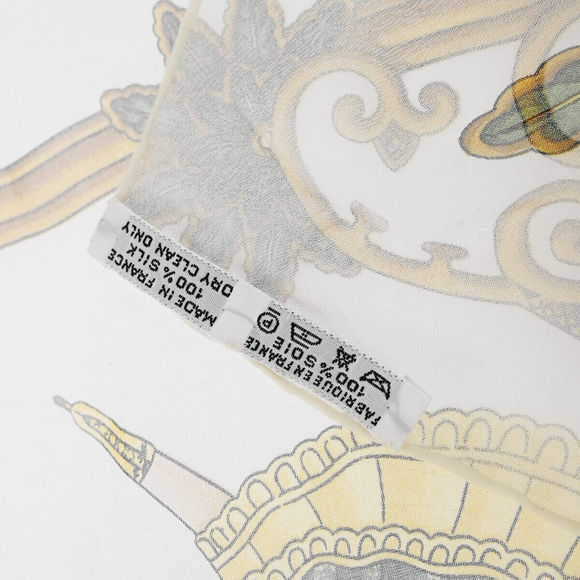 HERMES Carre 90 Scarves - Picture 7 of 11